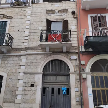 Private Room Near Bari Old Town And Center La Pieza Πανσιόν