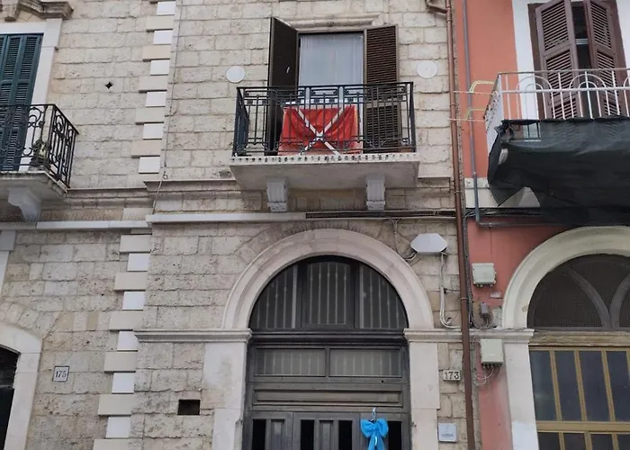 Private Room Near Bari Old Town And Center La Pieza Πανσιόν