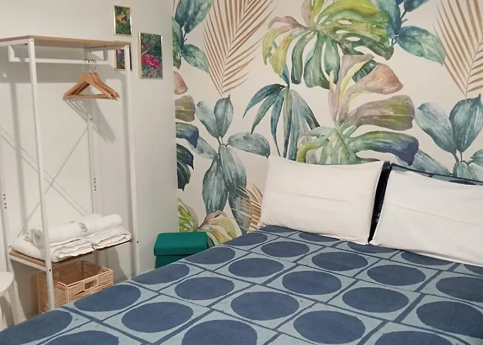 Πανσιόν Private Room Near Bari Old Town And Center La Pieza 4*